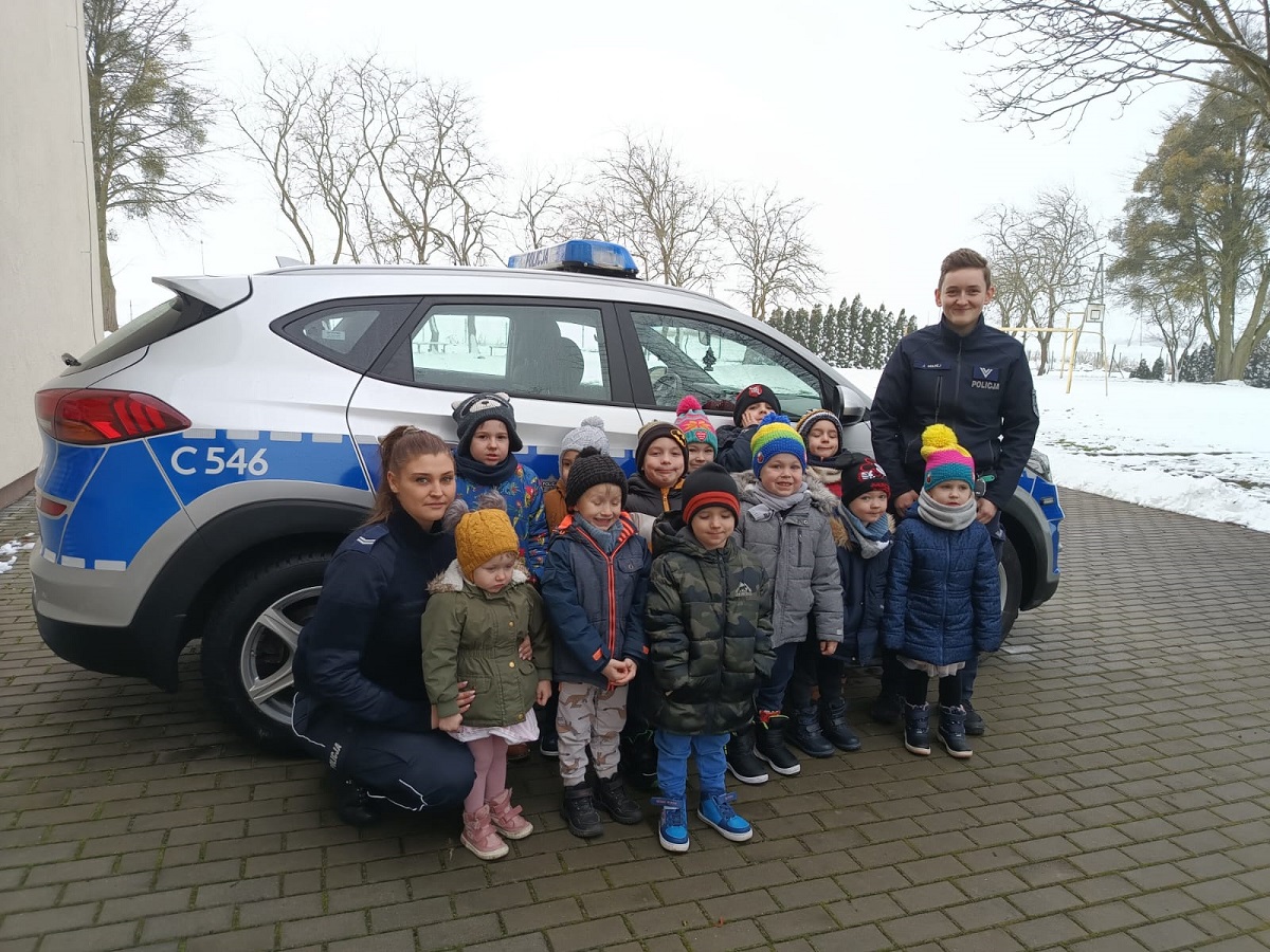 Chełmińscy policjanci odwiedzają przedszkolaków w ramach działań