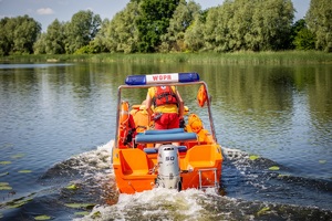 łódź ratowników wodnych