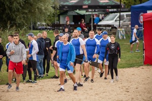 drużyna policjantów z Chełmna idzie na start