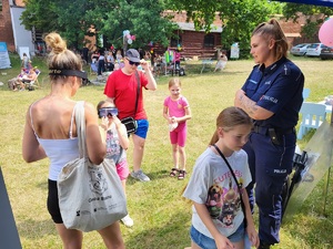 uczestnicy pikniku rodzinnego