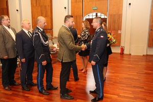 obchody święta Policji w sali koncertowej szkoły muzycznej